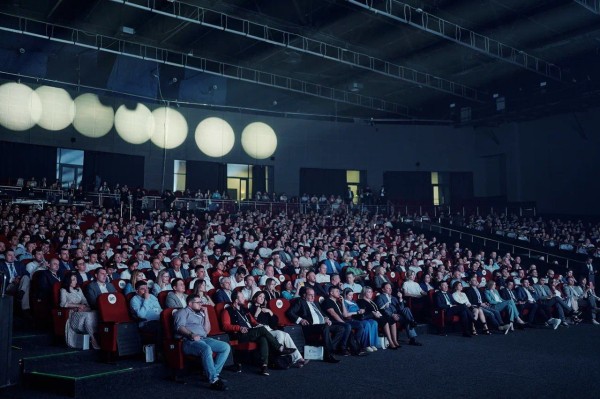 Хартманн, Батырев и другие эксперты выступят на форуме недвижимости «Движение» в Сочи Хартманн, Батырев и другие эксперты выступят на форуме недвижимости «Движение» в Сочи