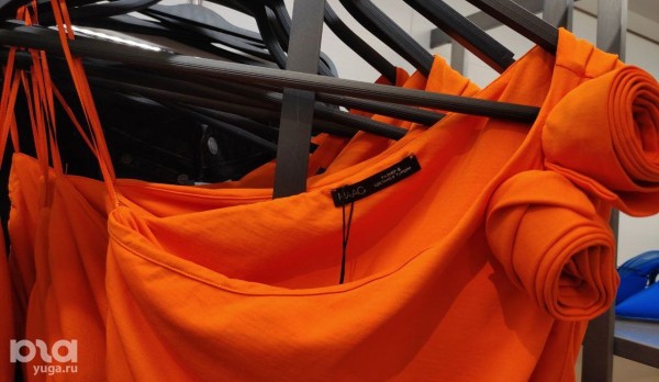 &laquo;Безлико, но дешевле, чем Zara&raquo;. Обсудили краснодарский Maag с покупателями и стилистом
