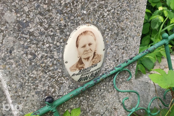 История о живых, рассказанная мертвыми. Психолог прокомментировал состояние Русского кладбища в поселке под Краснодаром