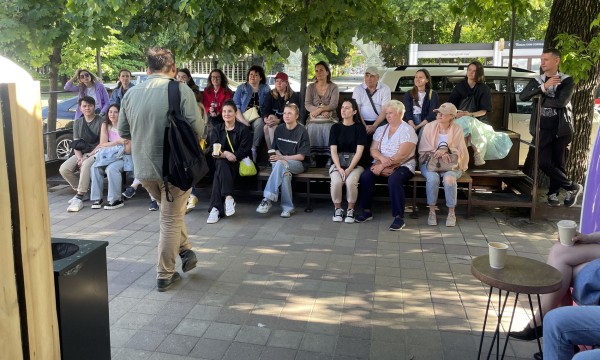 Кубань — Босфор. Экскурсовод и блогер Динар Бурангулов открывал Краснодар для туристов, а теперь показывает Стамбул иммигрантам Кубань — Босфор. Экскурсовод и блогер Динар Бурангулов открывал Краснодар для туристов, а теперь показывает Стамбул иммигрантам