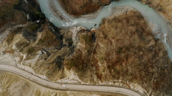 &laquo;В новых реалиях она выглядит пацифистской&raquo;. Краснодарский документалист Дмитрий Семибратов рассказал о картине &laquo;Чечня и мир&raquo;