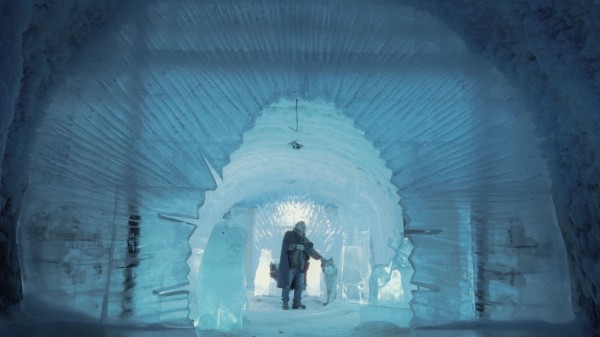 &laquo;В новых реалиях она выглядит пацифистской&raquo;. Краснодарский документалист Дмитрий Семибратов рассказал о картине &laquo;Чечня и мир&raquo;