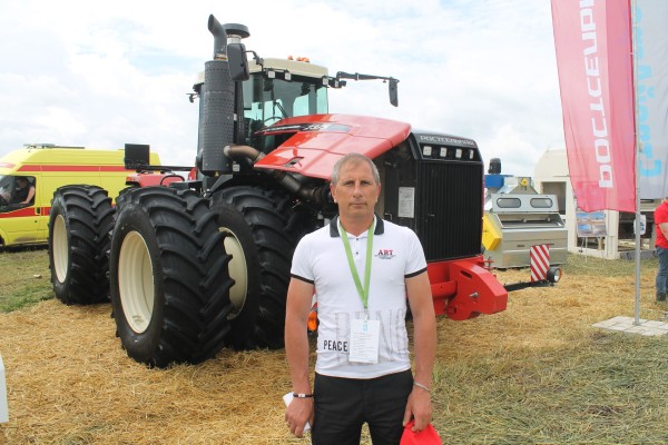 Трактор рулит сам. Аграрии рассказали, чем хороша новая электронная система от Ростсельмаш