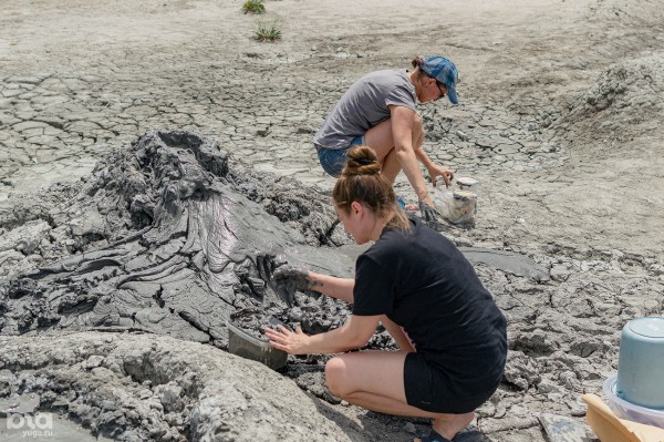 Блеваки и вход в Аид: грязевые вулканы Краснодарского края