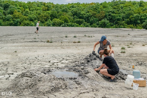 Блеваки и вход в Аид: грязевые вулканы Краснодарского края