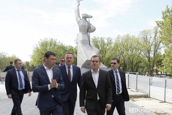 «Аврору» будут спасать