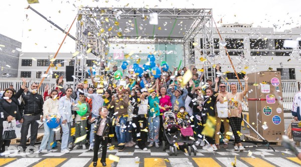 «Каждый новый житель — член семьи». В Краснодаре выдали ключи от квартир 7 квартала микрорайона «Любимово» «Каждый новый житель — член семьи». В Краснодаре выдали ключи от квартир 7 квартала микрорайона «Любимово»