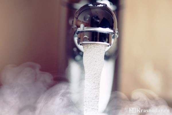 Жители краснодарского Шанхая выбили себе горячую воду