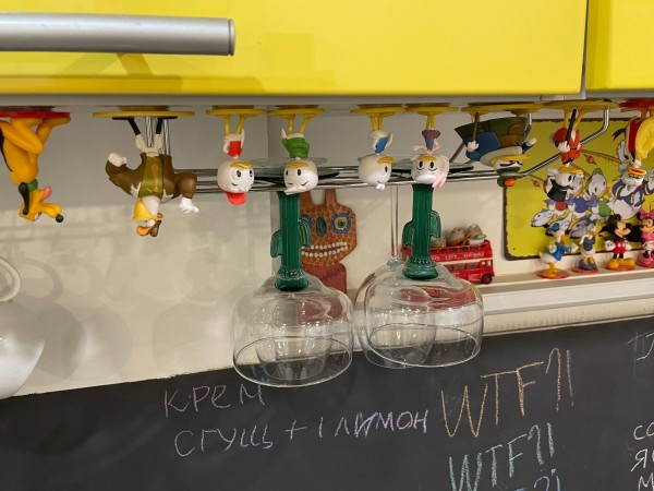 Продать товар, найти уточку, снять квартиру. Три человека рассказали, как пользуются безопасными фишками Авито Продать товар, найти уточку, снять квартиру. Три человека рассказали, как пользуются безопасными фишками Авито