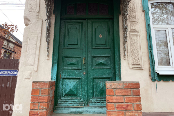 В поисках старинной красоты. Где в Краснодаре найти отреставрированные двери