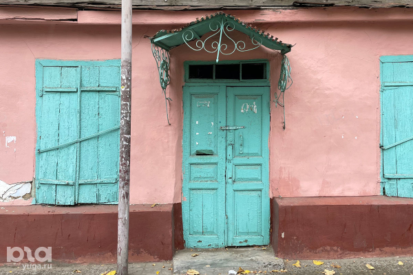 В поисках старинной красоты. Где в Краснодаре найти отреставрированные двери