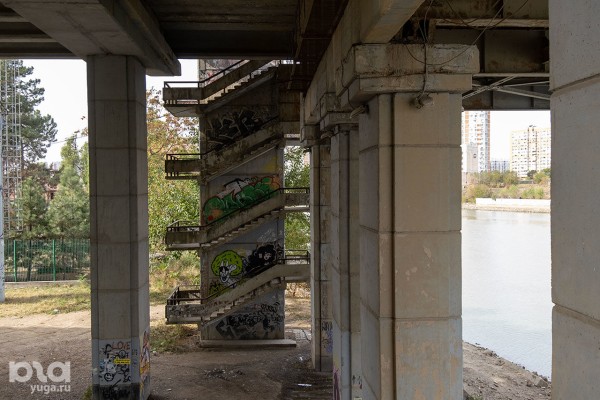 Прогулка вокруг Тургеневского моста в Краснодаре. Что остается в разрухе годами, а что планируют ремонтировать 14 месяцев? Прогулка вокруг Тургеневского моста в Краснодаре. Что остается в разрухе годами, а что планируют ремонтировать 14 месяцев?