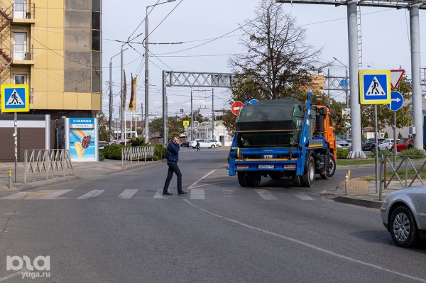 Прогулка вокруг Тургеневского моста в Краснодаре. Что остается в разрухе годами, а что планируют ремонтировать 14 месяцев? Прогулка вокруг Тургеневского моста в Краснодаре. Что остается в разрухе годами, а что планируют ремонтировать 14 месяцев?