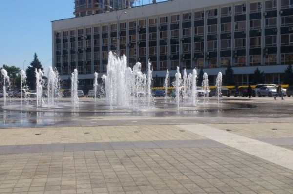 Сезон фонтанов в Краснодаре откроется в конце апреля Сезон фонтанов в Краснодаре откроется в конце апреля