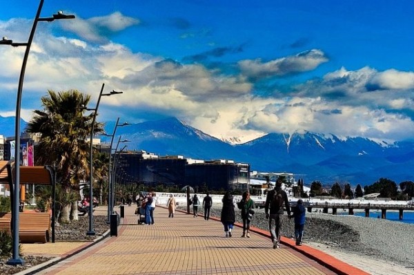 
        Сочи планирует принять на майские праздники 340 тысяч туристов    