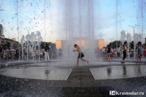 Почему купаться в фонтане крайне опасно