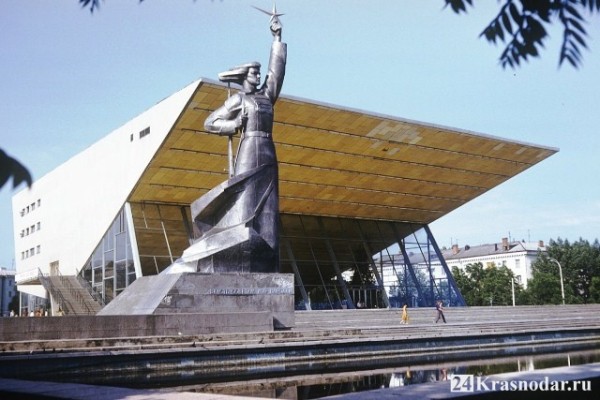 Аврора в надежных руках