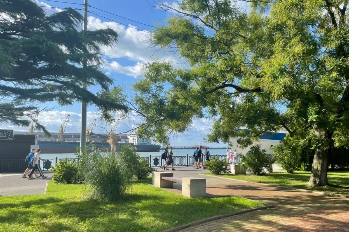 
        В Туапсинском районе зафиксирован повторный толчок землетрясения    