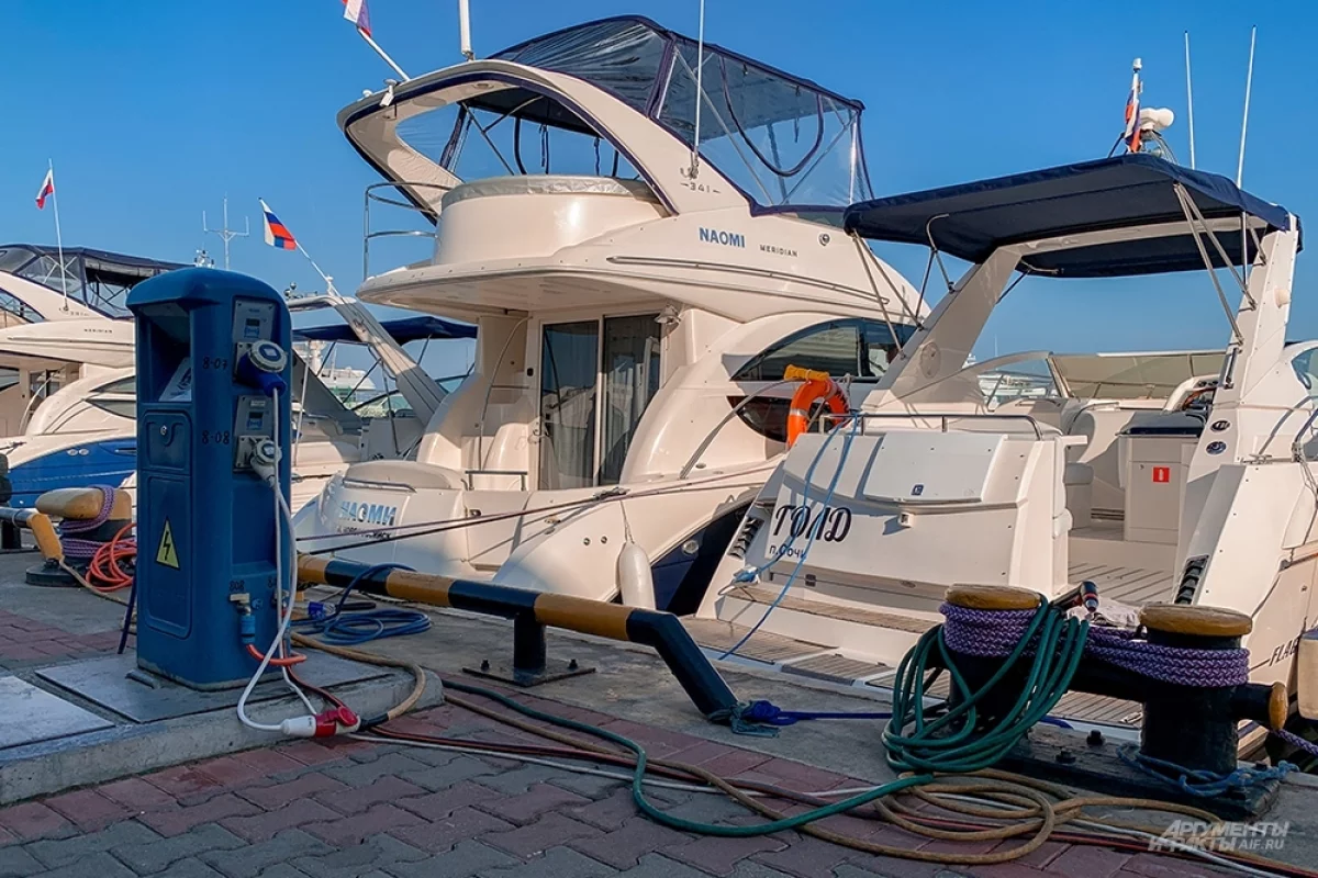 
        Затонувший после атаки ВСУ паром в порту &laquo;Кавказ&raquo; планируют поднять    