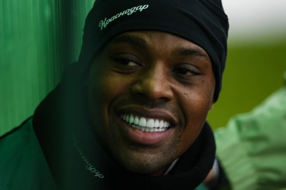 Стало известно, когда игрок «Краснодара» Кайо выйдет на поле после травмы
Стало известно, когда игрок «Краснодара» Кайо выйдет на поле после травмы